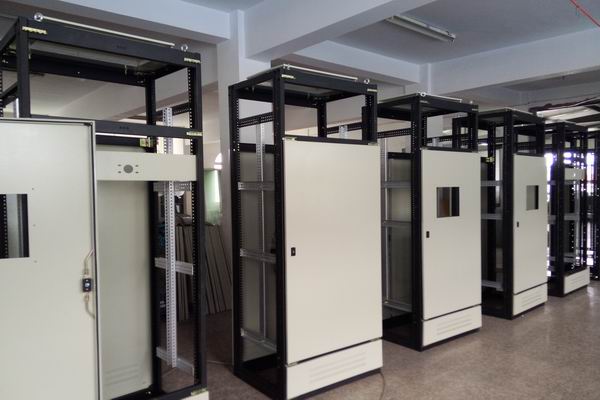 大名配电柜-3683厂家配电柜检修需要注意的